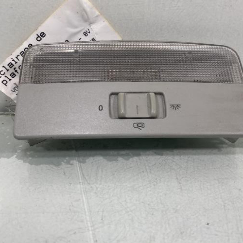 Eclairage de plafonnier VOLKSWAGEN POLO 4 Photo n°4