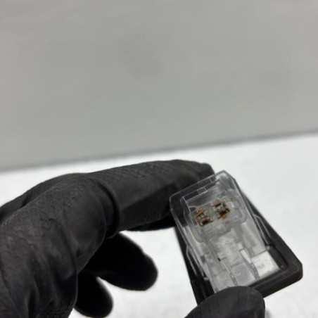 Eclairage de plaque RENAULT CAPTUR 1