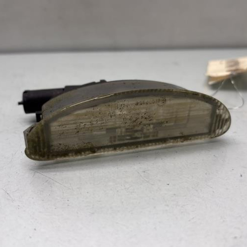 Eclairage de plaque RENAULT CLIO 2 Photo n°1