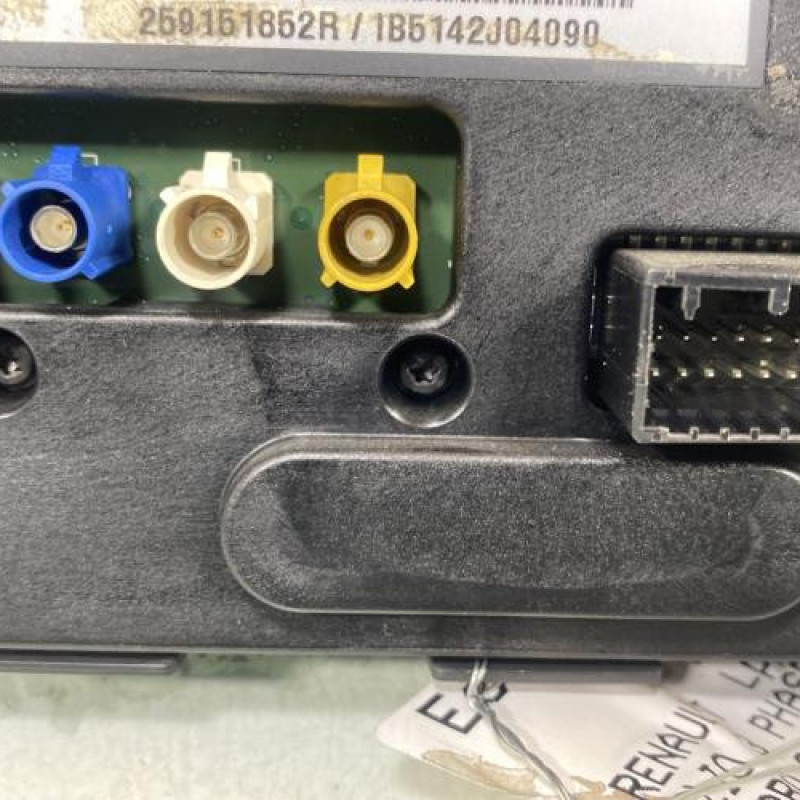 Ecran GPS RENAULT CLIO 3 Photo n°4