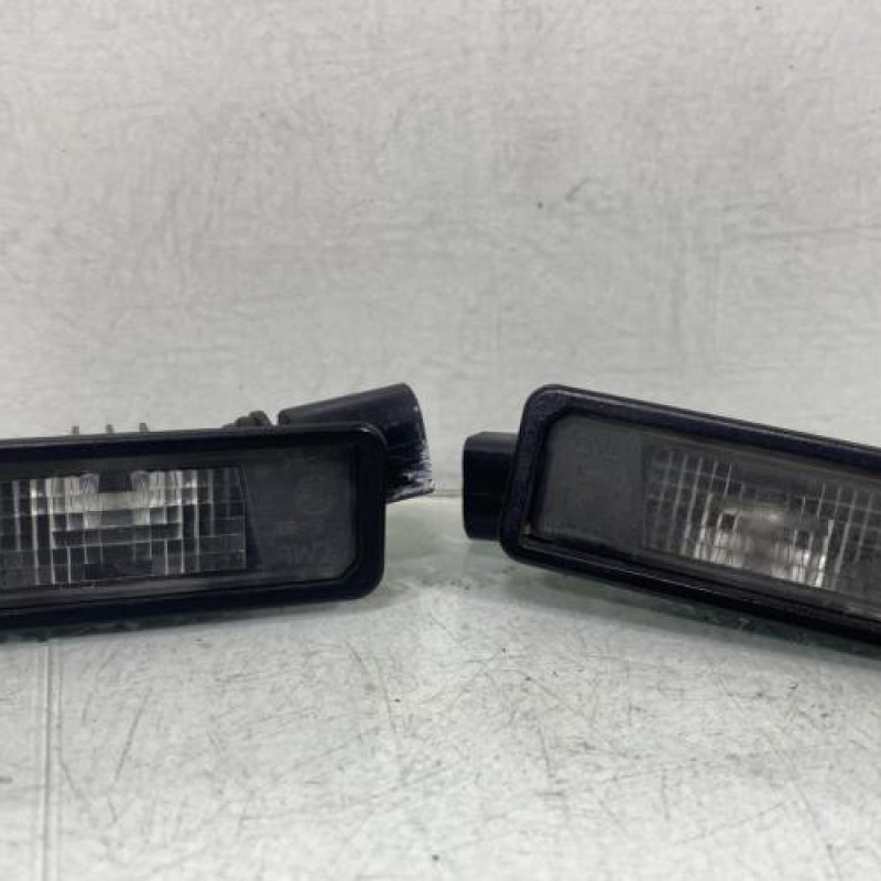 Eclairage de plaque VOLKSWAGEN GOLF 6 Photo n°1