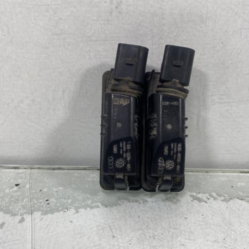 Eclairage de plaque VOLKSWAGEN GOLF 6 Photo n°4