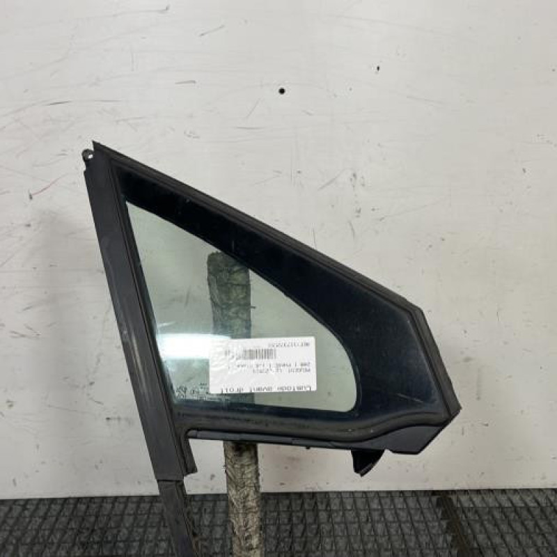 Custode avant droit (porte) PEUGEOT 208 1 Photo n°1