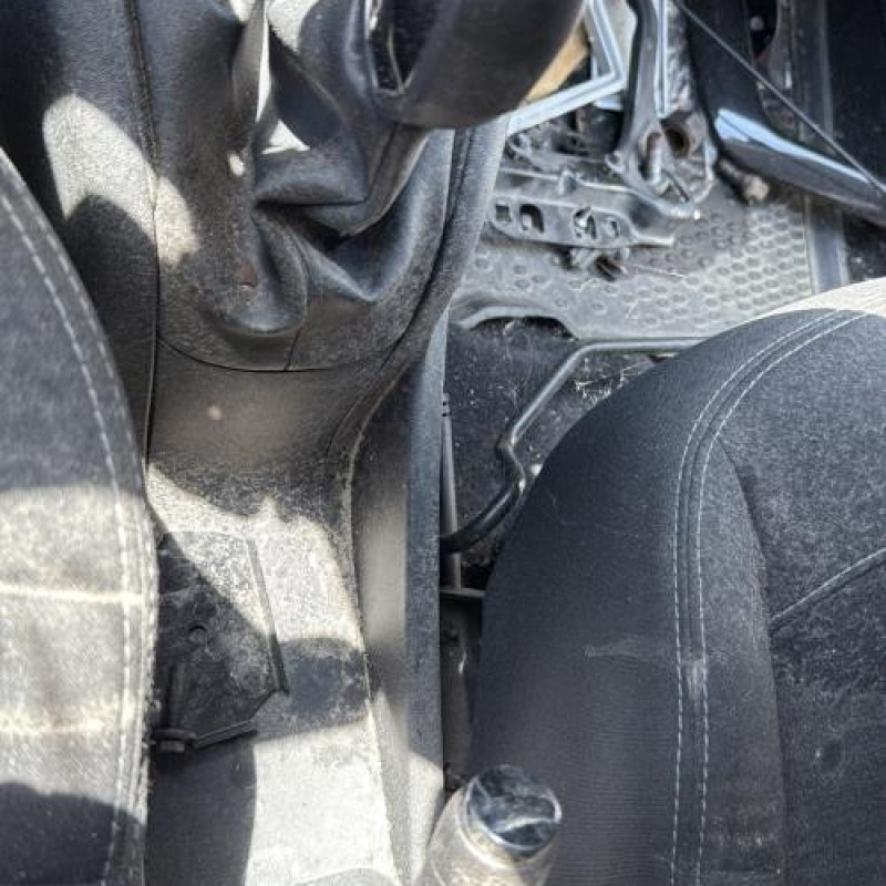 Custode avant droit (porte) PEUGEOT 208 1 Photo n°19