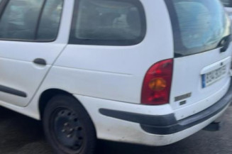 Compresseur clim RENAULT MEGANE 1