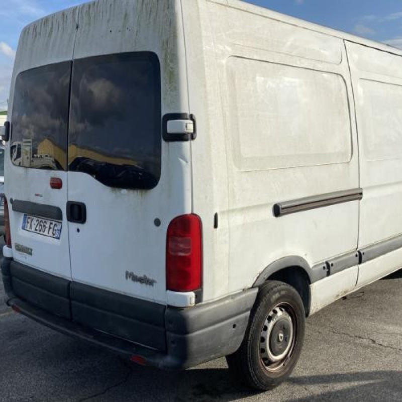 Compresseur clim RENAULT MASTER 2 Photo n°3