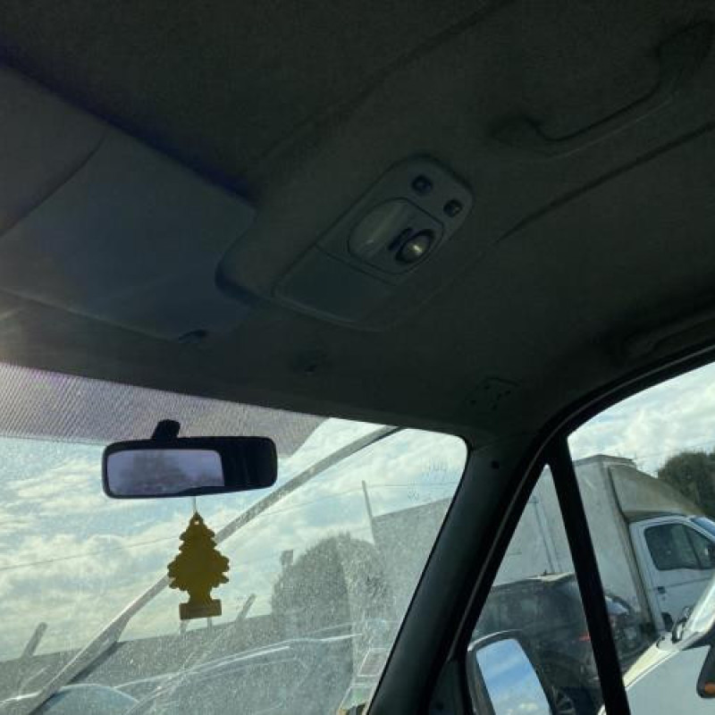 Compresseur clim RENAULT MASTER 2 Photo n°13