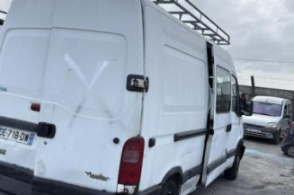 Compresseur clim RENAULT MASTER 2