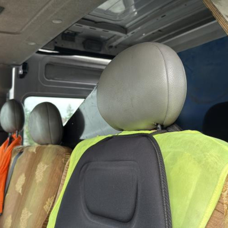 Compresseur clim RENAULT MASTER 2 Photo n°7