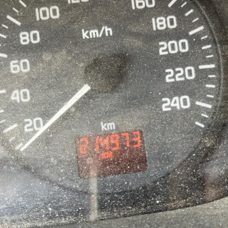 Compresseur clim RENAULT SCENIC 1 Photo n°10