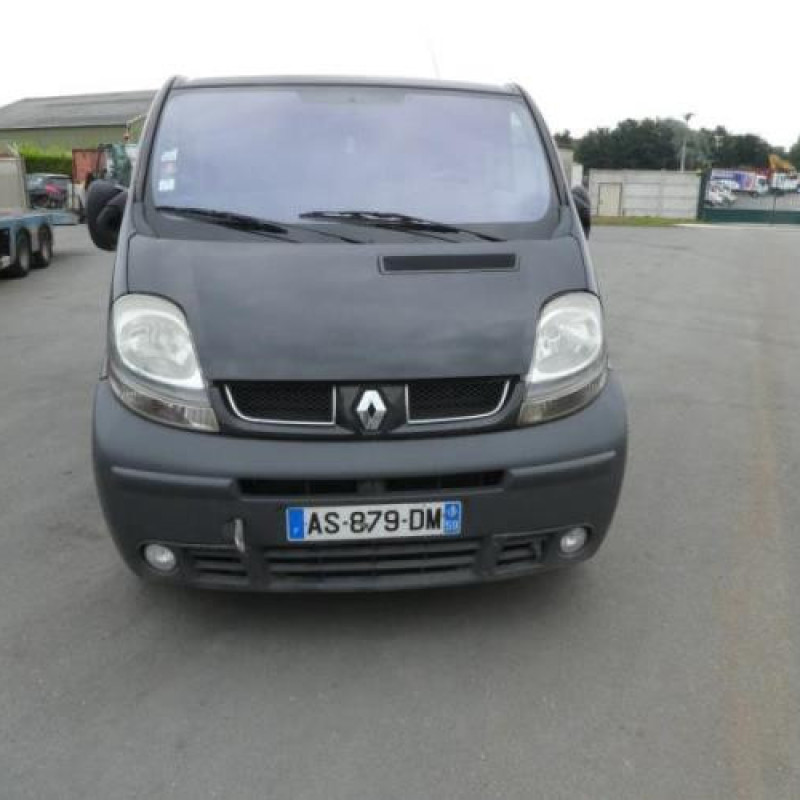 Compresseur clim RENAULT TRAFIC 2 Photo n°9