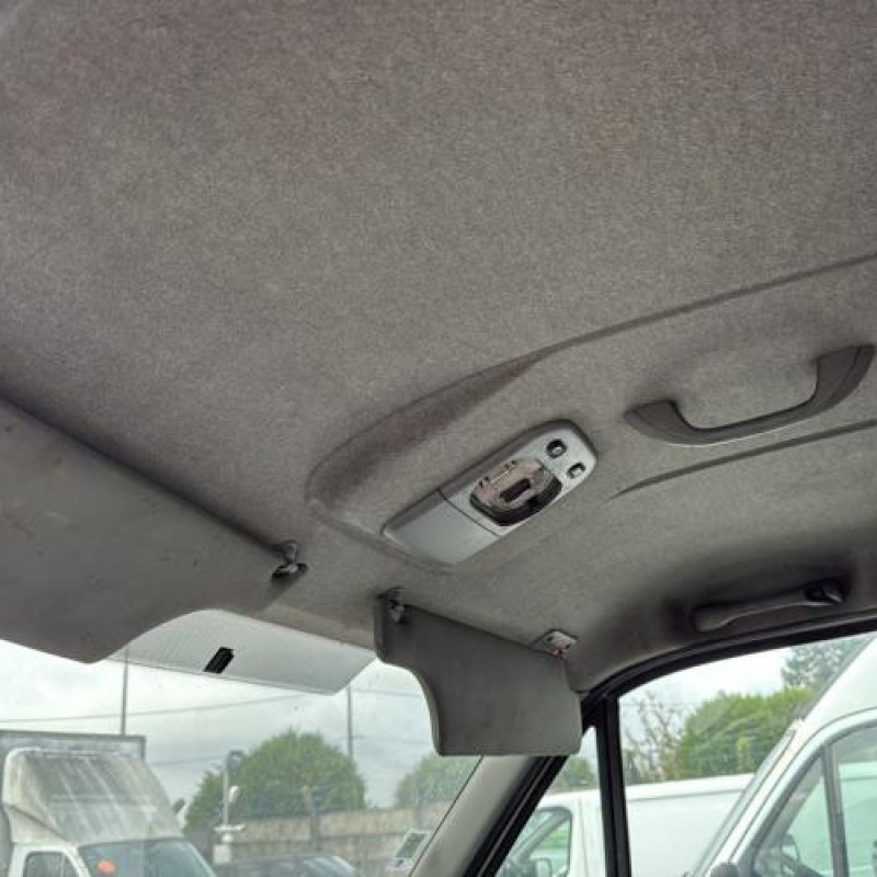 Compresseur clim RENAULT MASTER 2 Photo n°14