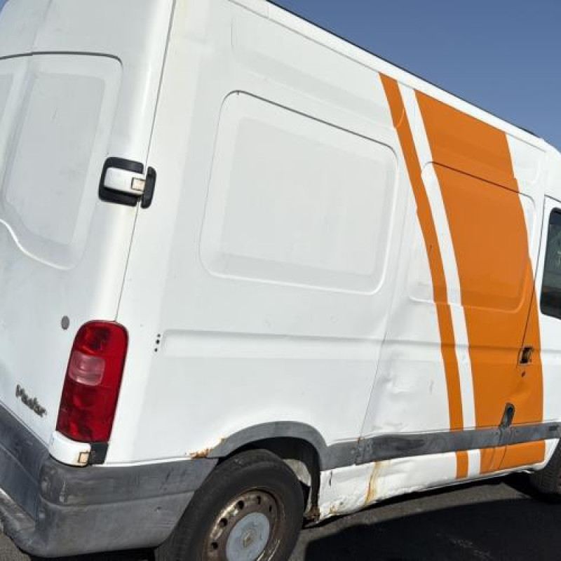 Compresseur clim RENAULT MASTER 2 Photo n°7