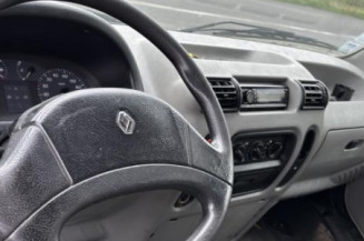 Compresseur clim RENAULT MASTER 2