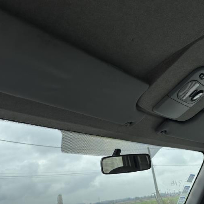 Compresseur clim RENAULT MASTER 2 Photo n°10