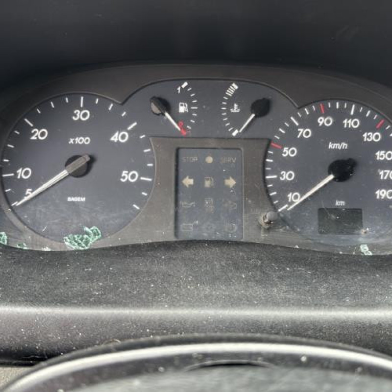 Compresseur clim RENAULT MASTER 2 Photo n°15