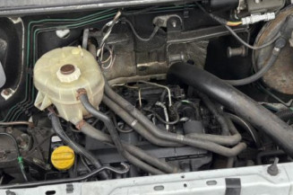 Compresseur clim RENAULT MASTER 2