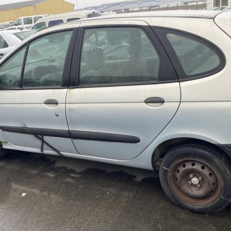 Compresseur clim RENAULT SCENIC 1 Photo n°6