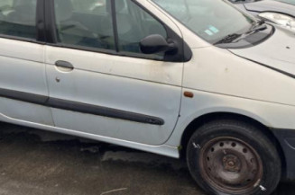 Compresseur clim RENAULT SCENIC 1