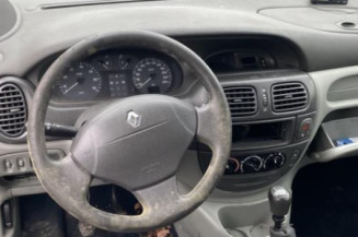 Compresseur clim RENAULT SCENIC 1