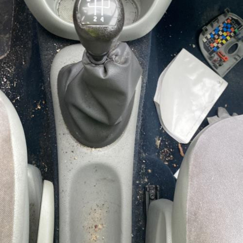 Compresseur clim RENAULT SCENIC 1 Photo n°17