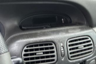 Compresseur clim RENAULT SCENIC 1