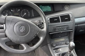 Pompe de direction RENAULT VEL SATIS