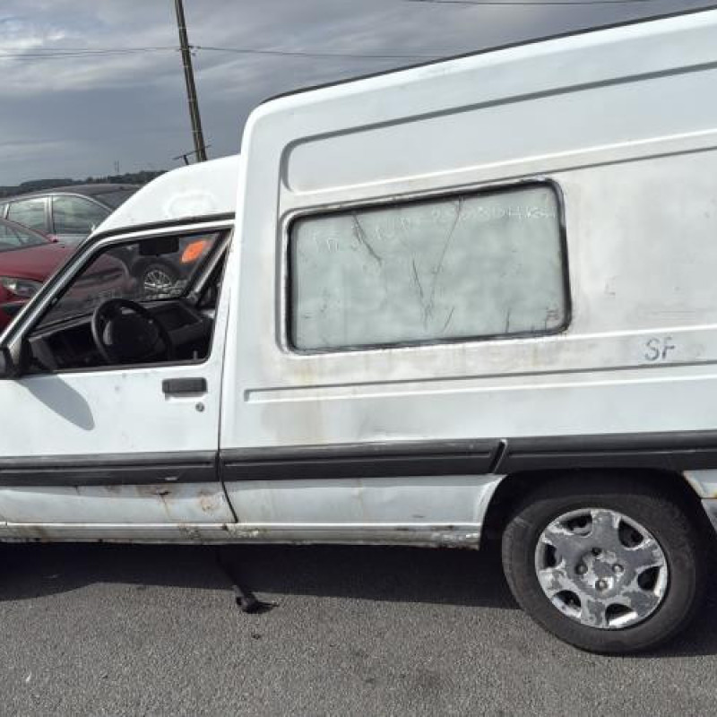 Tambour arriere droit RENAULT EXPRESS Photo n°6