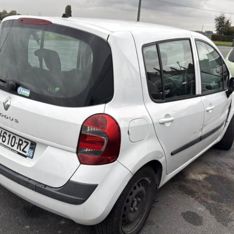 Reservoir essence RENAULT MODUS Photo n°3