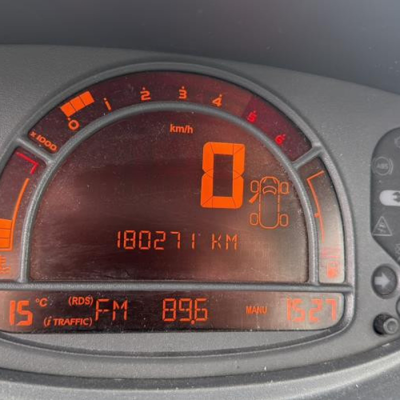 Reservoir essence RENAULT MODUS Photo n°18