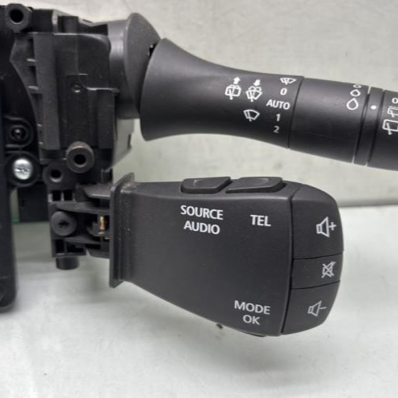 Com (Bloc Contacteur Tournant+Commodo Essuie Glace+Commodo Phare) RENAULT KADJAR Photo n°2