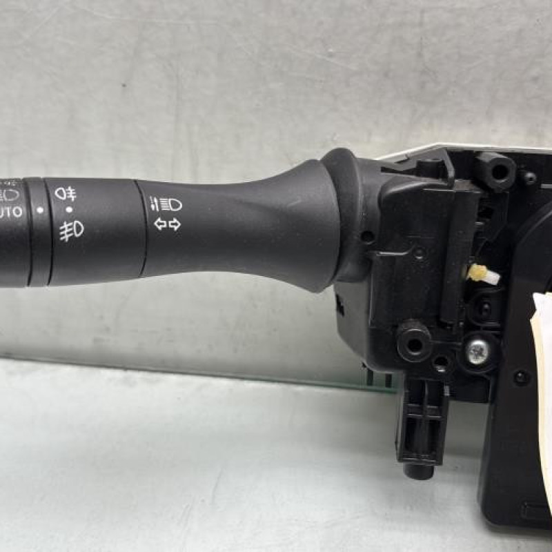 Com (Bloc Contacteur Tournant+Commodo Essuie Glace+Commodo Phare) RENAULT KADJAR Photo n°3