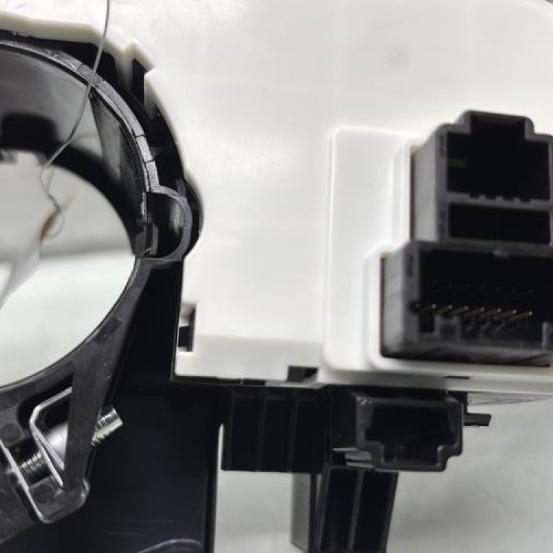 Com (Bloc Contacteur Tournant+Commodo Essuie Glace+Commodo Phare) RENAULT KADJAR Photo n°8