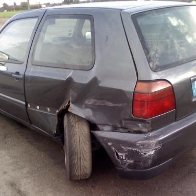 Capot VOLKSWAGEN GOLF 3 Photo n°4