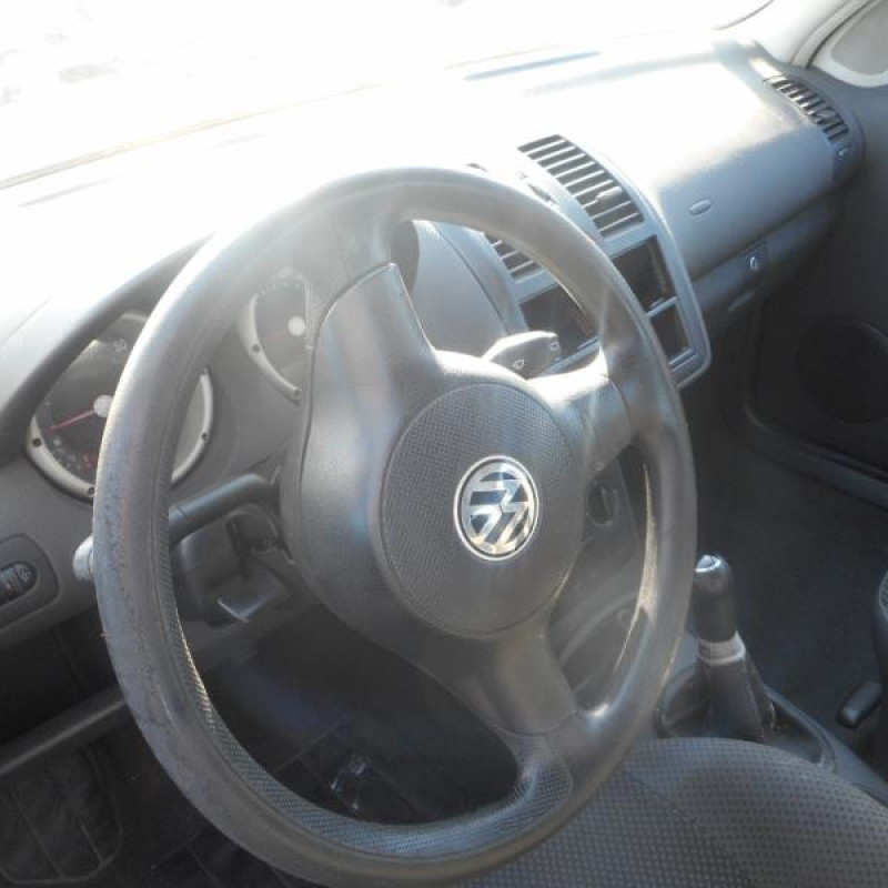 Capot VOLKSWAGEN POLO 3 Photo n°7