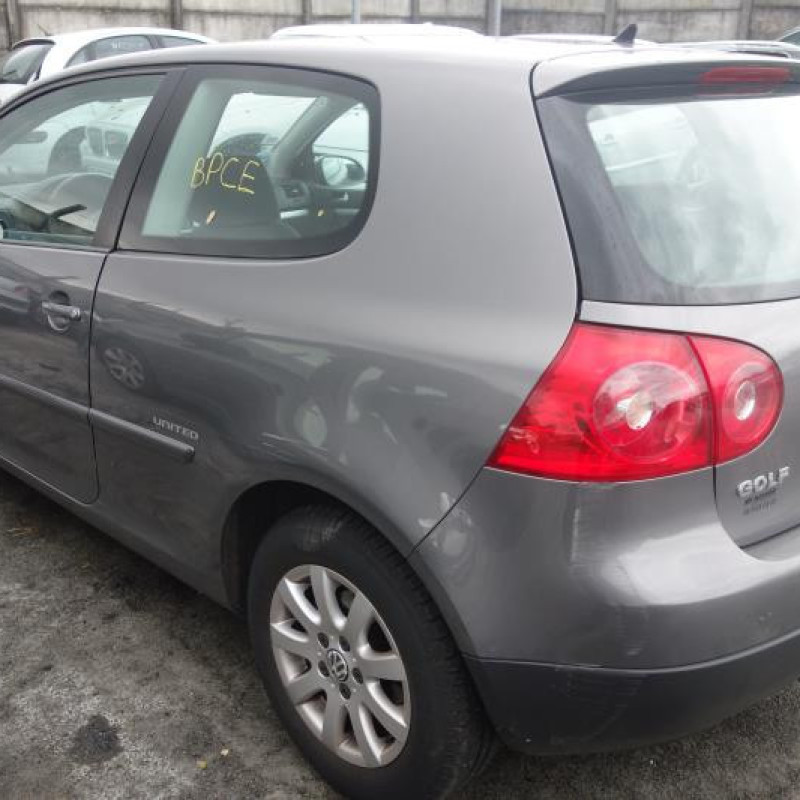 Capot VOLKSWAGEN GOLF 5 Photo n°5