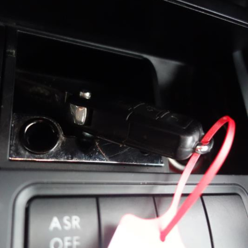 Capot VOLKSWAGEN GOLF 5 Photo n°10