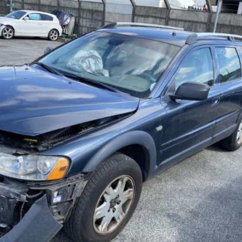 Aile avant gauche VOLVO XC 70 1 CROSS COUNTRY Photo n°16