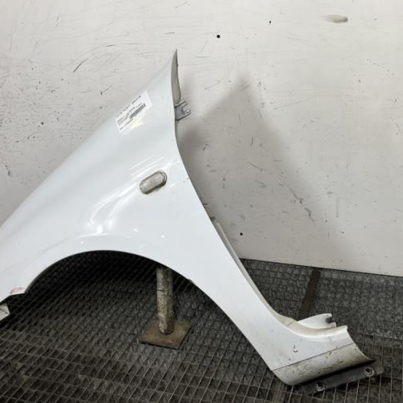 Aile avant gauche RENAULT CLIO 2 Photo n°3