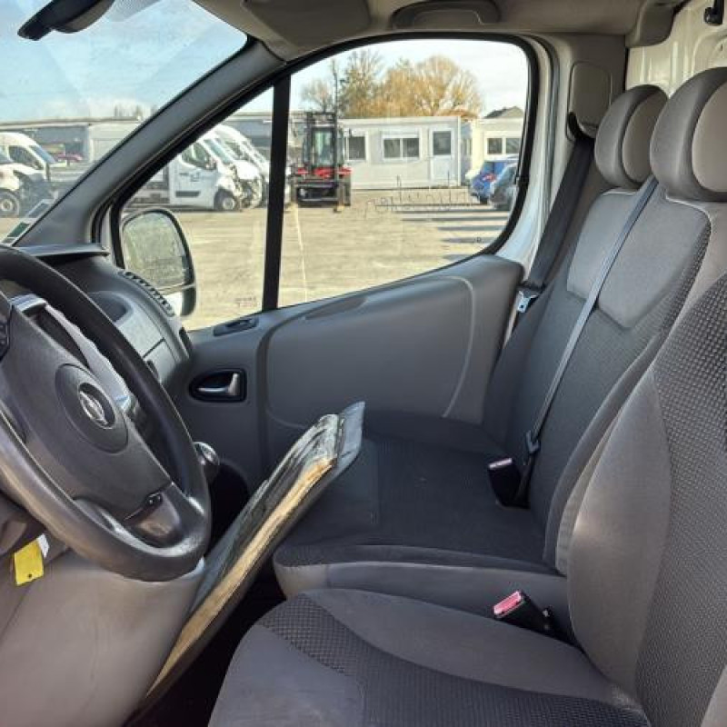 Aile avant gauche OPEL VIVARO 1 Photo n°17