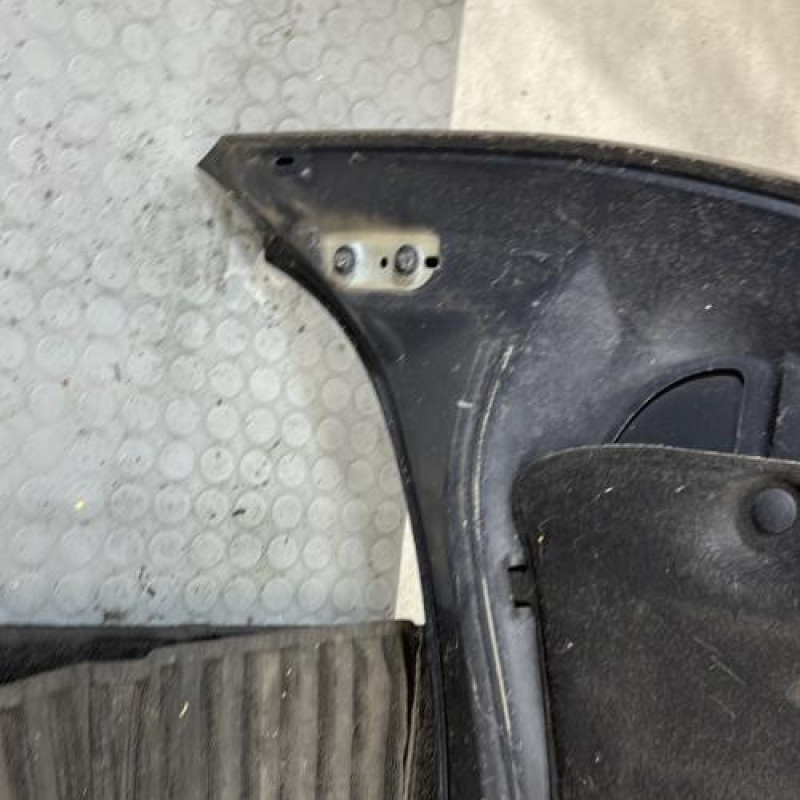 Capot FORD FIESTA 6 Photo n°8