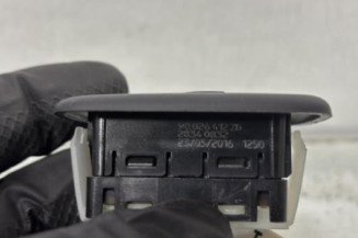 Interrupteur de leve vitre arriere droit PEUGEOT 508 1 SW