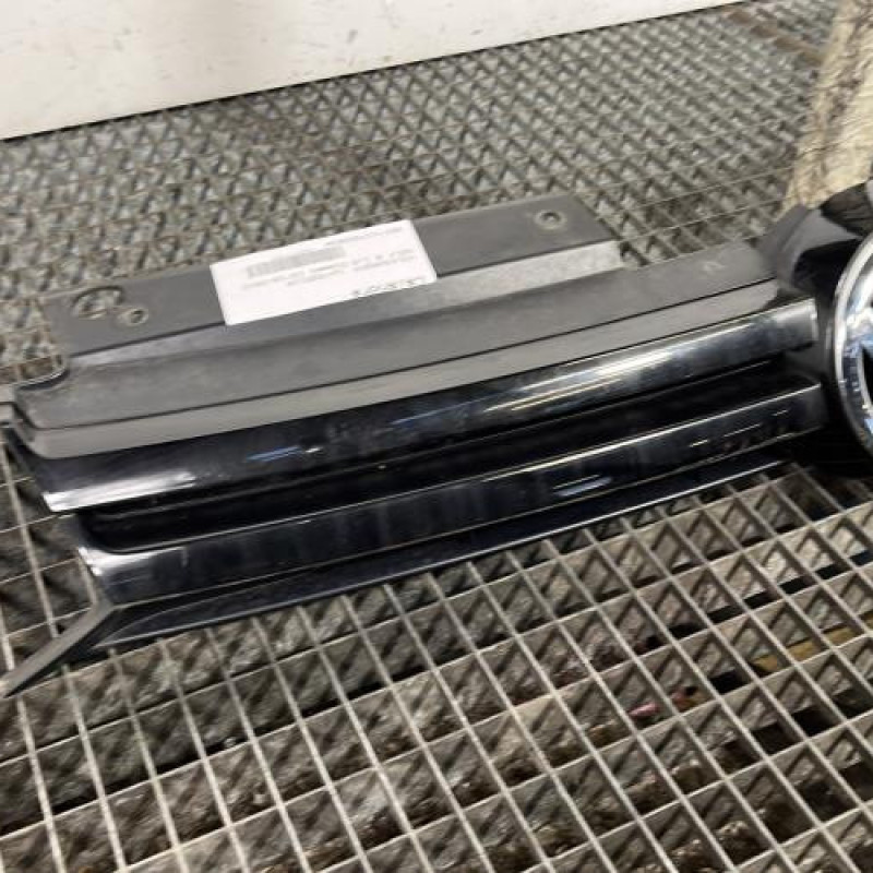 Calandre VOLKSWAGEN GOLF 6 Photo n°2