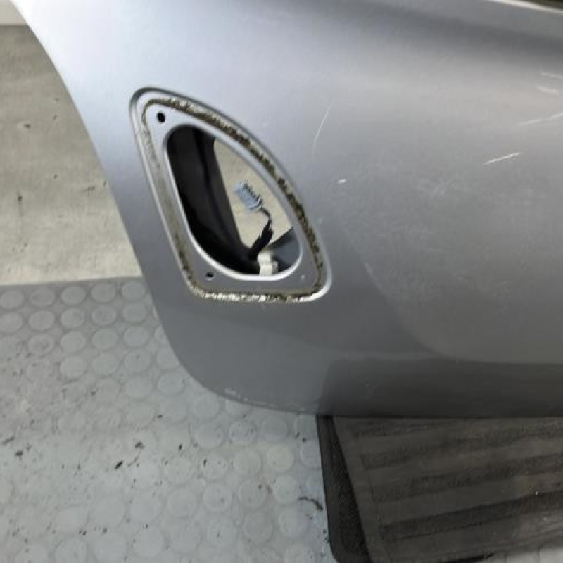 Malle/Hayon arriere RENAULT TWINGO 2 Photo n°4