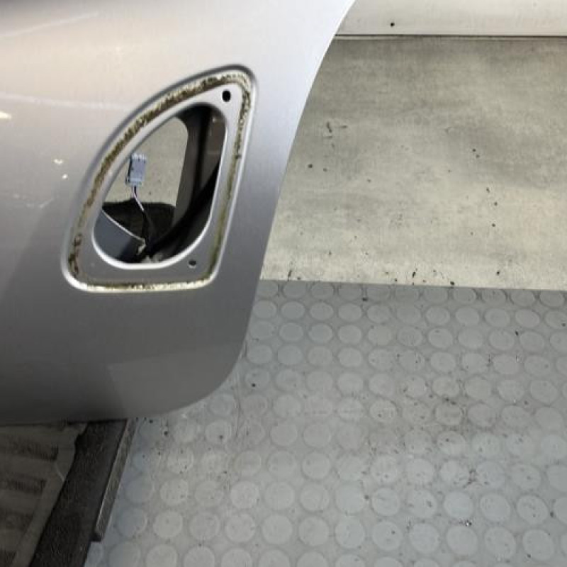 Malle/Hayon arriere RENAULT TWINGO 2 Photo n°7