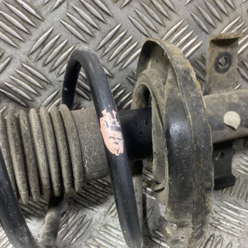 Amortisseur avant gauche RENAULT CLIO 3 Photo n°2