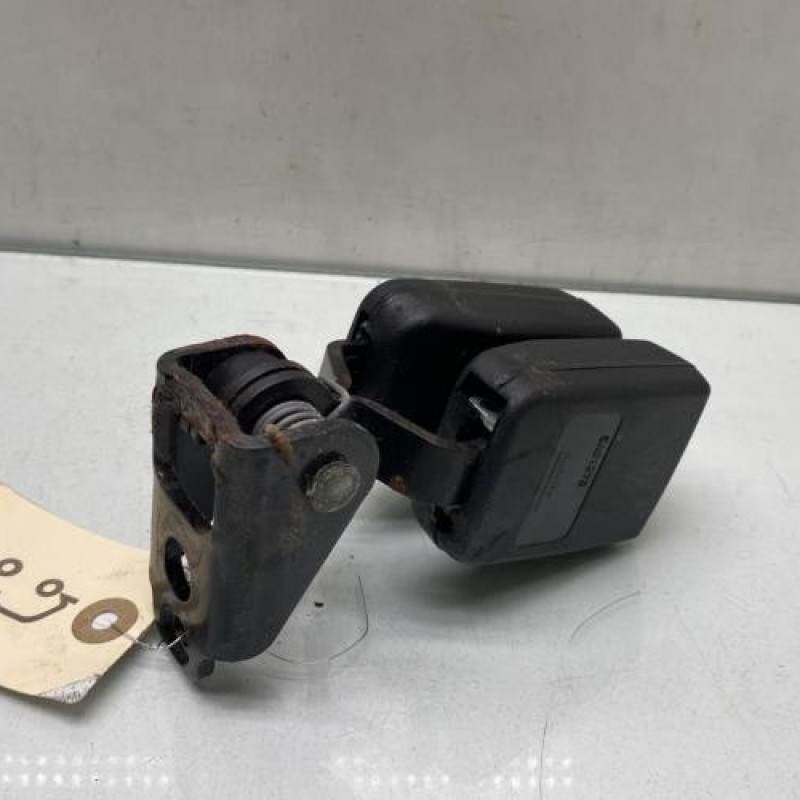 Attache ceinture arriere droit PEUGEOT 307 Photo n°3