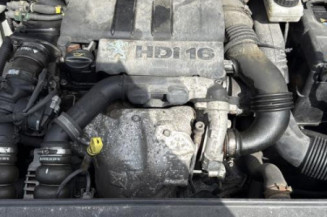 Attache ceinture arriere droit PEUGEOT 307