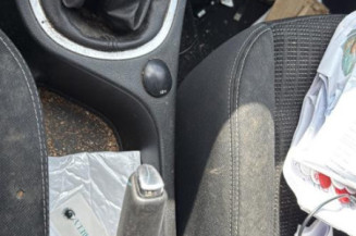 Attache ceinture arriere droit PEUGEOT 307