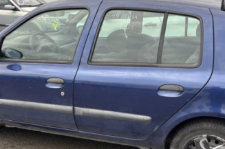 Attache ceinture arriere gauche RENAULT CLIO 2